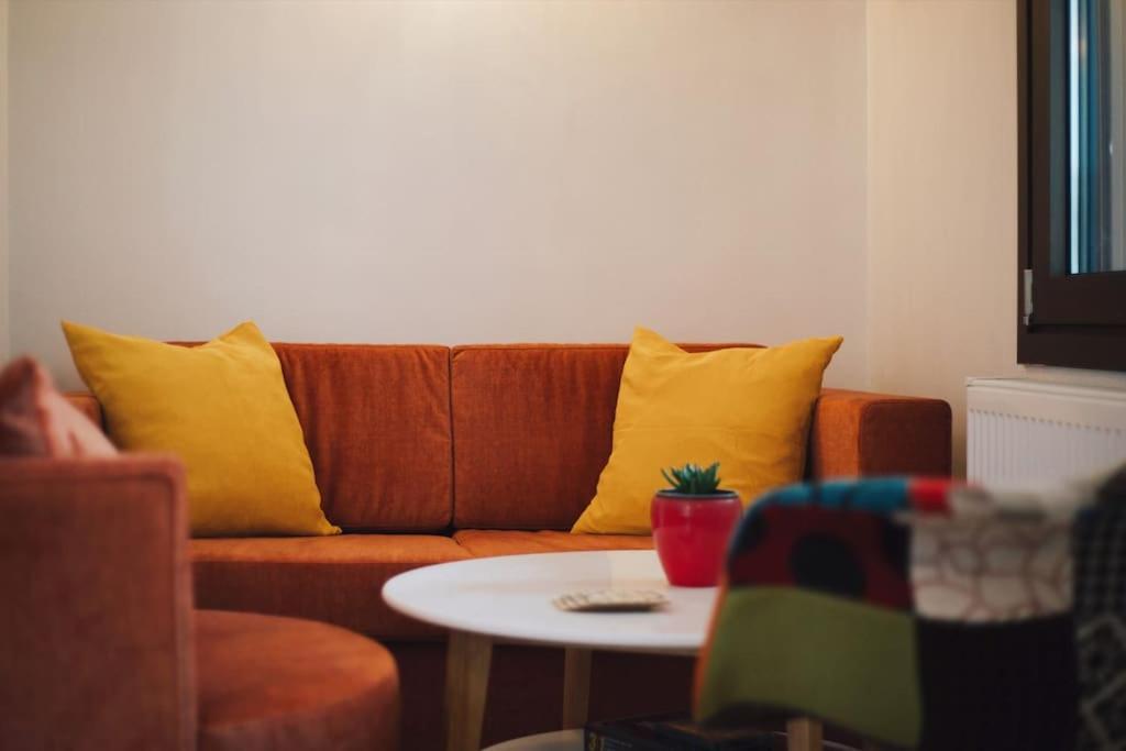 Το Σπίτι Της Ευτυχίας Στούντιο Apartman Karpeníszi Kültér fotó